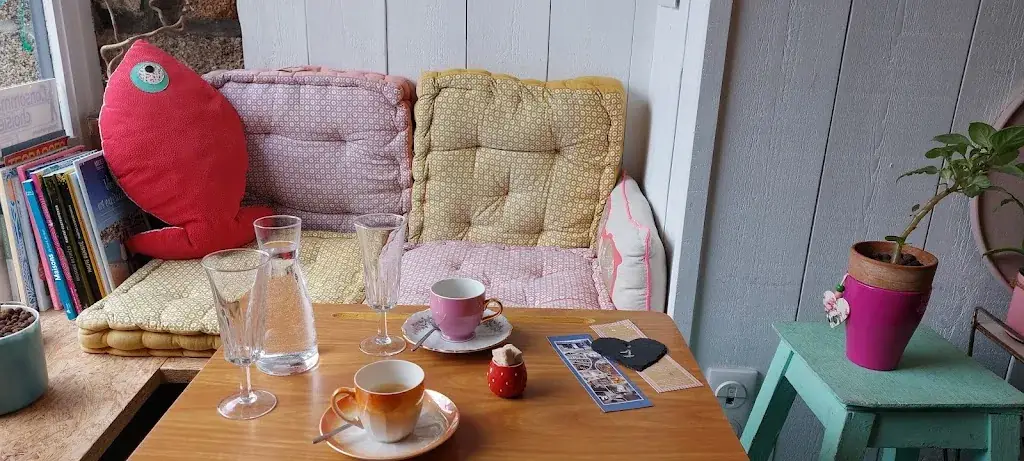 J.A Ducastaing_Madame Monsieur Bonjour_Morlaix_review