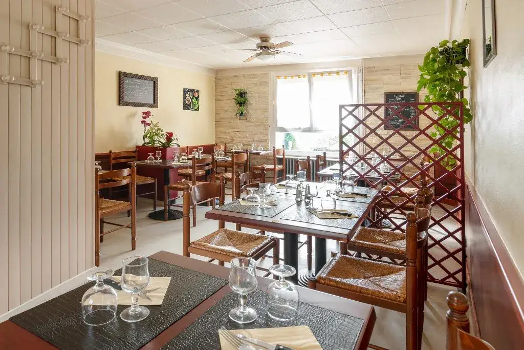 Les Blés d'Or restaurant in Guerlédan