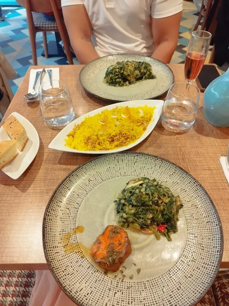 Kari M_Afghan Café_Vannes_review