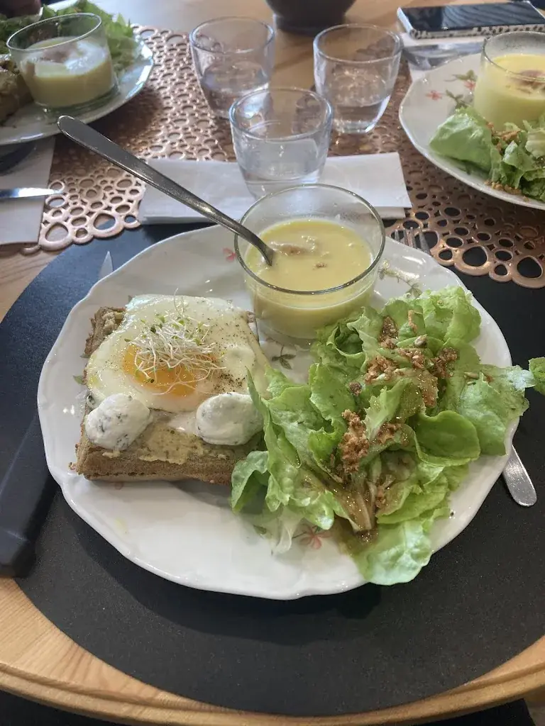 Deprez Kassandra_MISSTINGUETTES_Mordelles_recensione