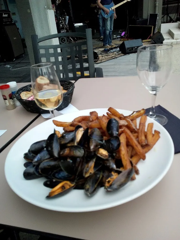 Menu_Le Bistrot De La Fontaine_Saint-Erblon_immagine_1