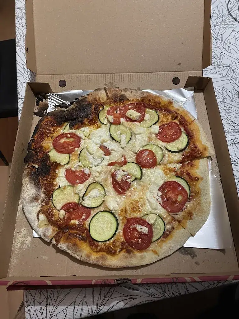 Menü_Chez Cândido Pizza_Orgères_Bild_3