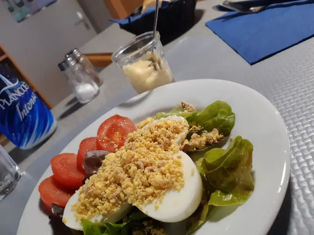 Gwenaelle GUILLERM_Le Thalassa_Saint-Pabu_review