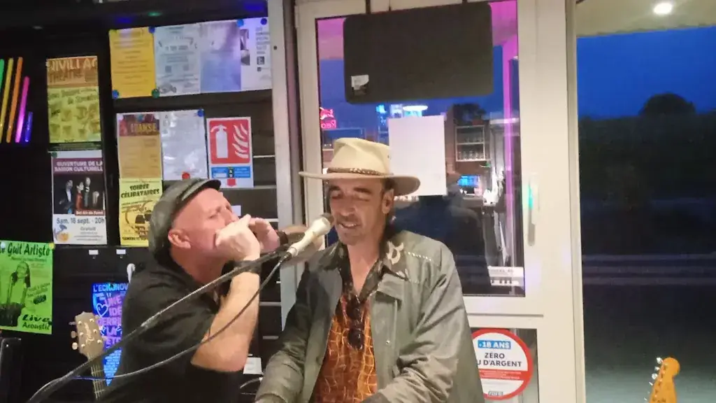 Laure Selard_L'Atelier Nivillac_Nivillac_review