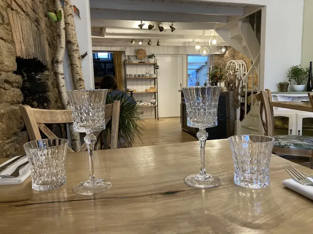 Melenig_Roche-Bernard_slider_image_2