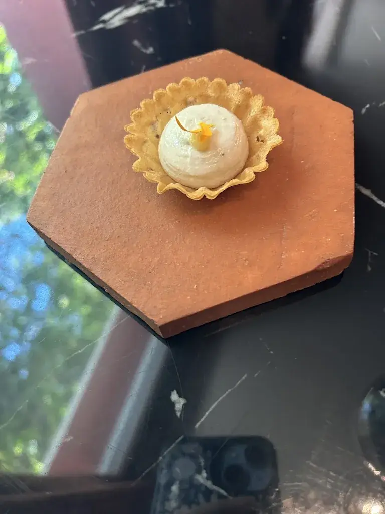 Bryn Lynch_Villa9Trois - Restaurant Gastronomique_Montreuil_recensione