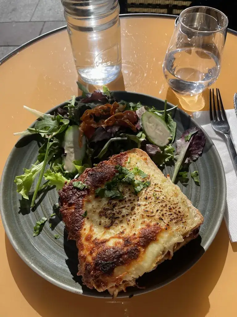 Raouia Sabihi_ARSENE Montreuil_Montreuil_recensione