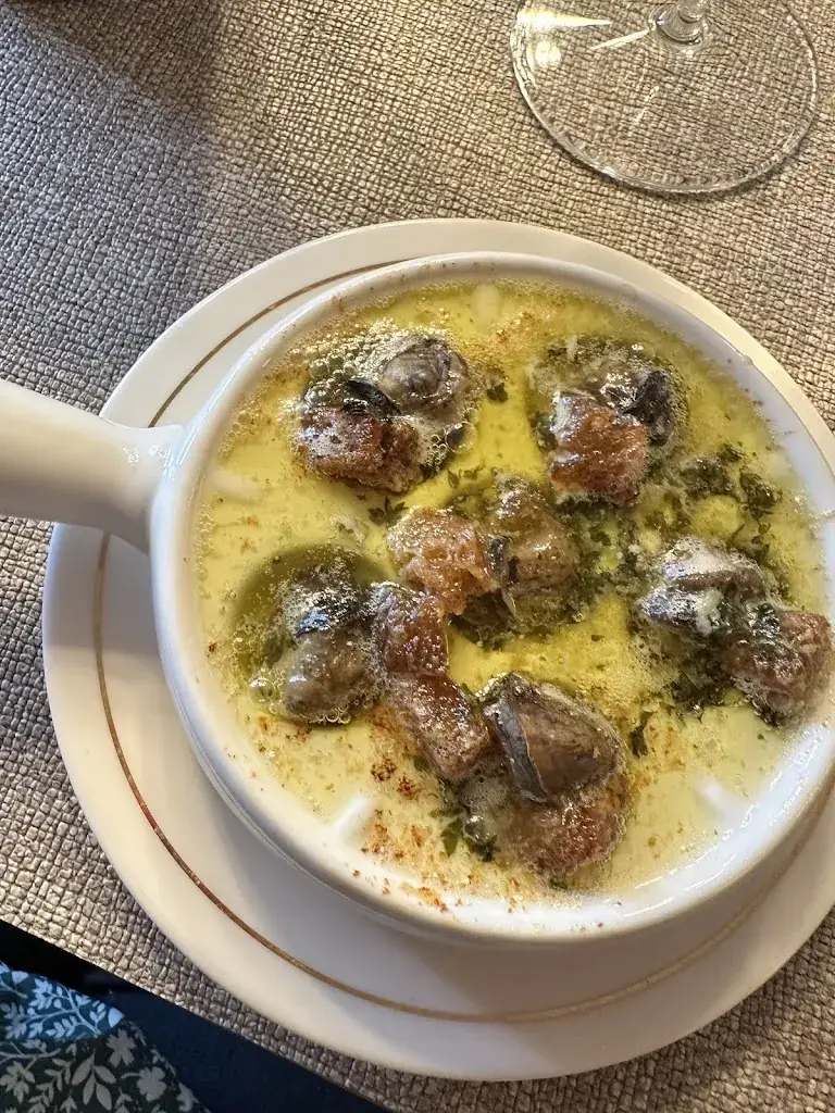 L B_Le Darnétal_Montreuil-sur-Mer_review