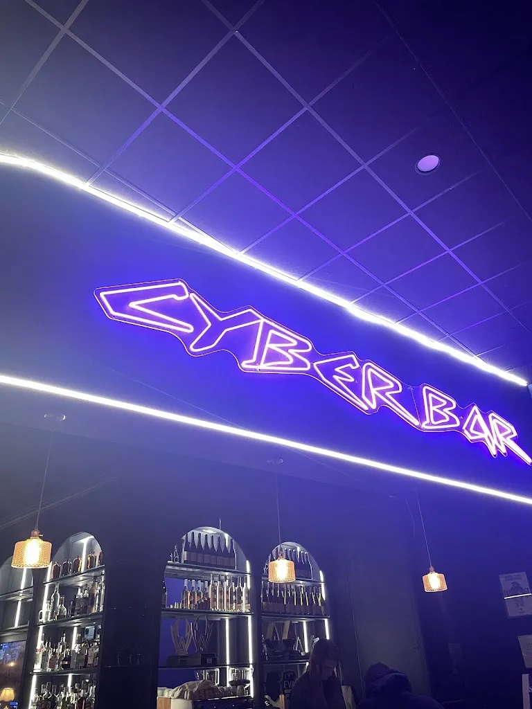 May Moun_EVA Le Restaurant by Guru_Montreuil_review