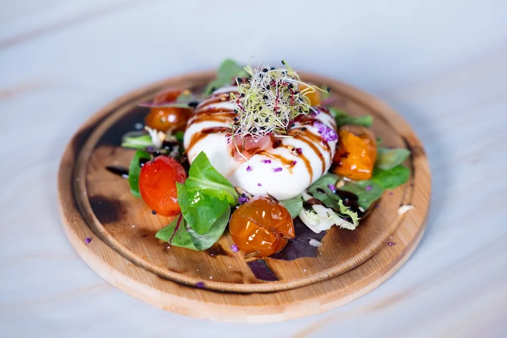 EVA Le Restaurant by Guru_Montreuil_slider_image_1