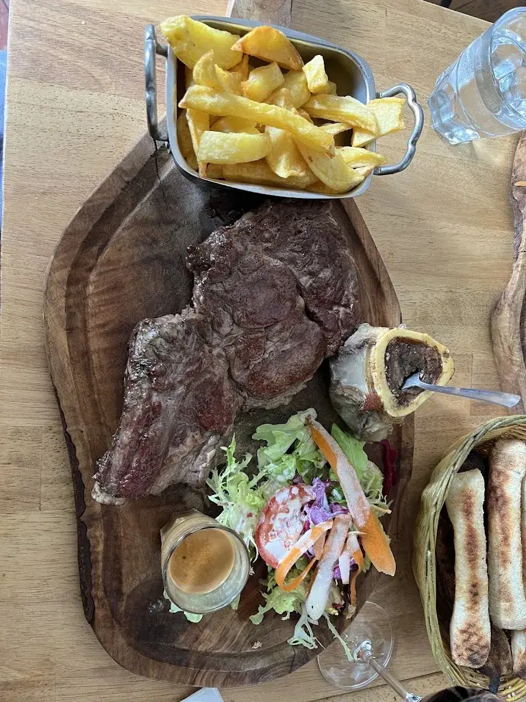 Fremde Heimat_Le Patio_Montreuil_review