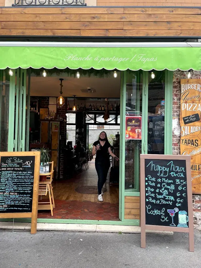 Le Patio ristorante a Montreuil