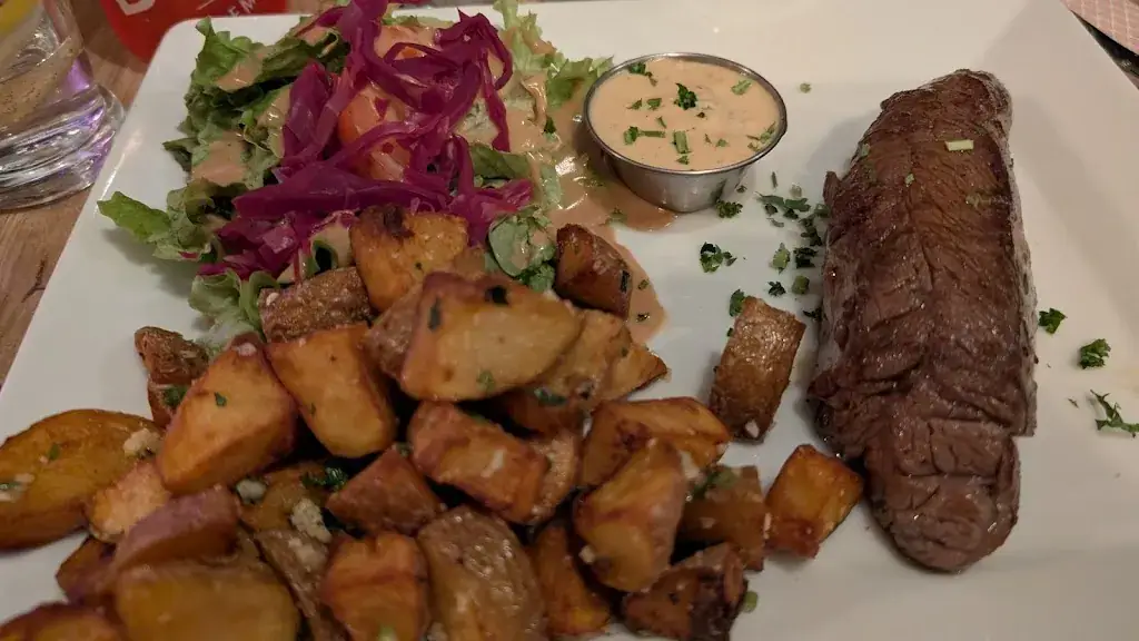 La Station Services_Montreuil_slider_image_3