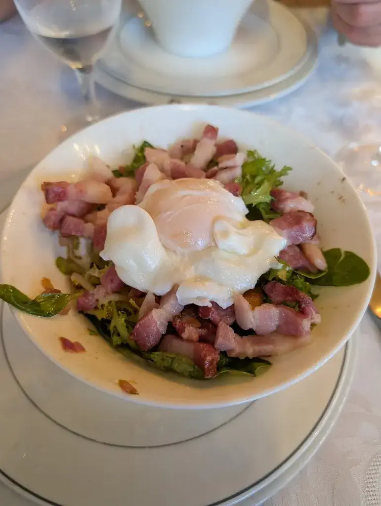 Sandrine A_Le Rue Parmentier_Montreuil_review