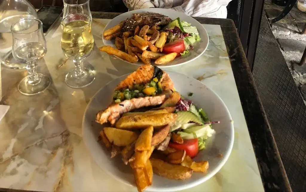 Andrea Puchelová_Le Café Salé | Le Bistrot Authentique de Montreuil_Montreuil_review