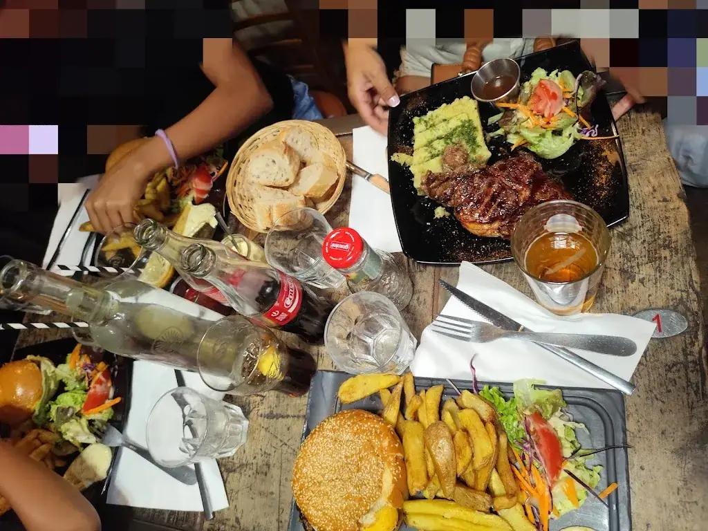 Le Café Salé | Le Bistrot Authentique de Montreuil_Montreuil_slider_image_3