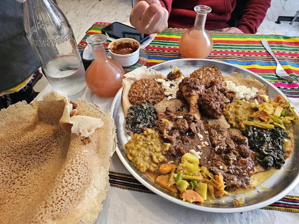 Restaurant Ethiopien GENET_Montauban_slider_image_3