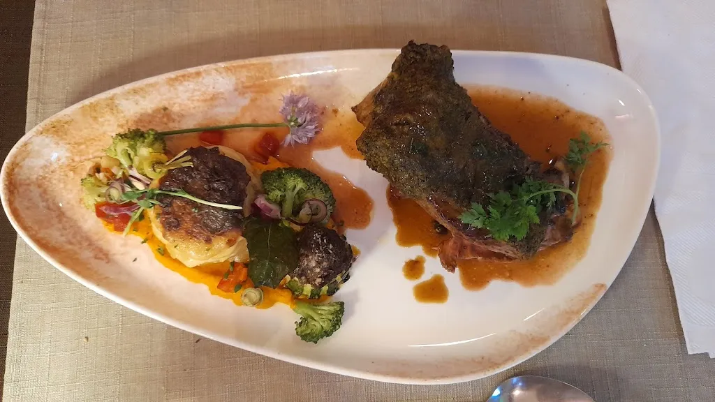 Aurore Dechaumel_Au Fil de l'Eau_Montauban_review