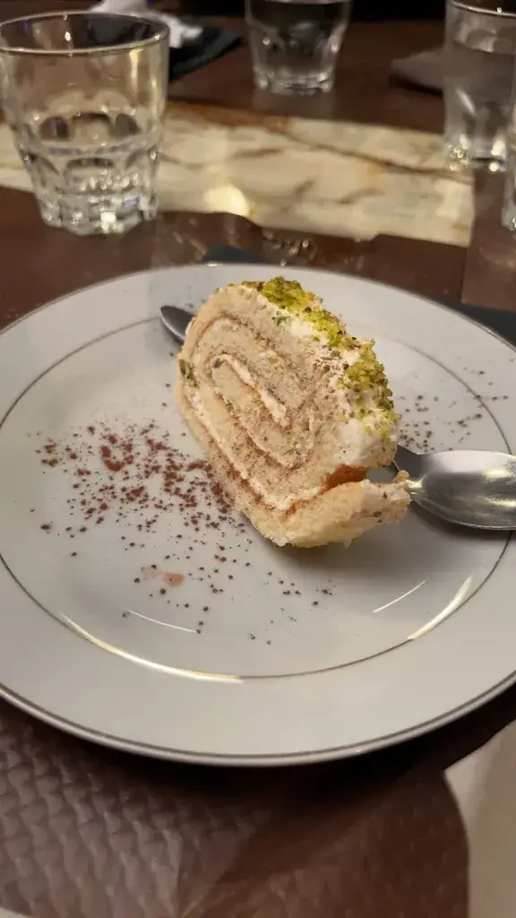 Bella V_Le Plateau des Mille Vaches_Montreuil_review