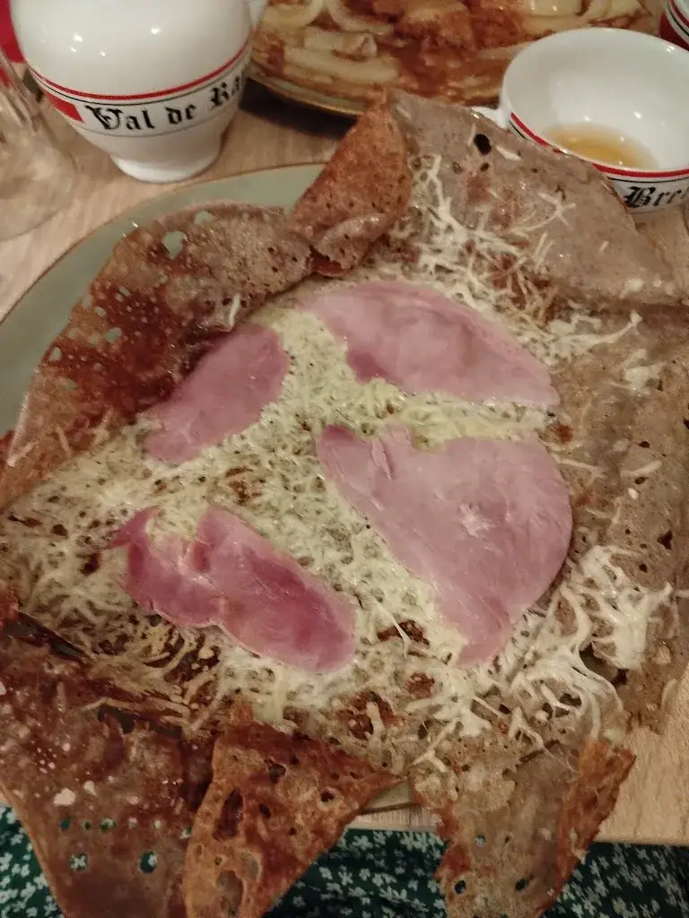 Gaïa EVERS_La Bonne Pâte Hôtel - Crêperie_Pipriac_review