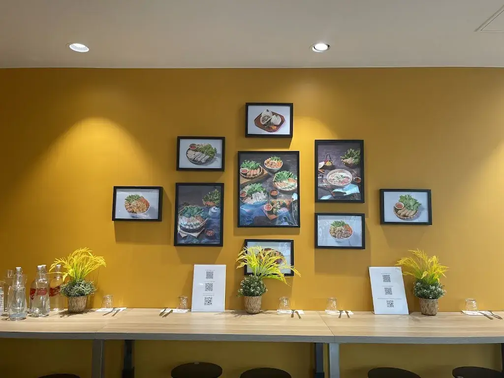 Bun Bol Restaurant in Pacé