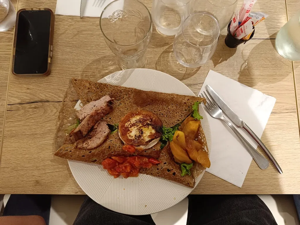 Clément Grudé_La Crêpe Enchan’Thé_Pacé_review