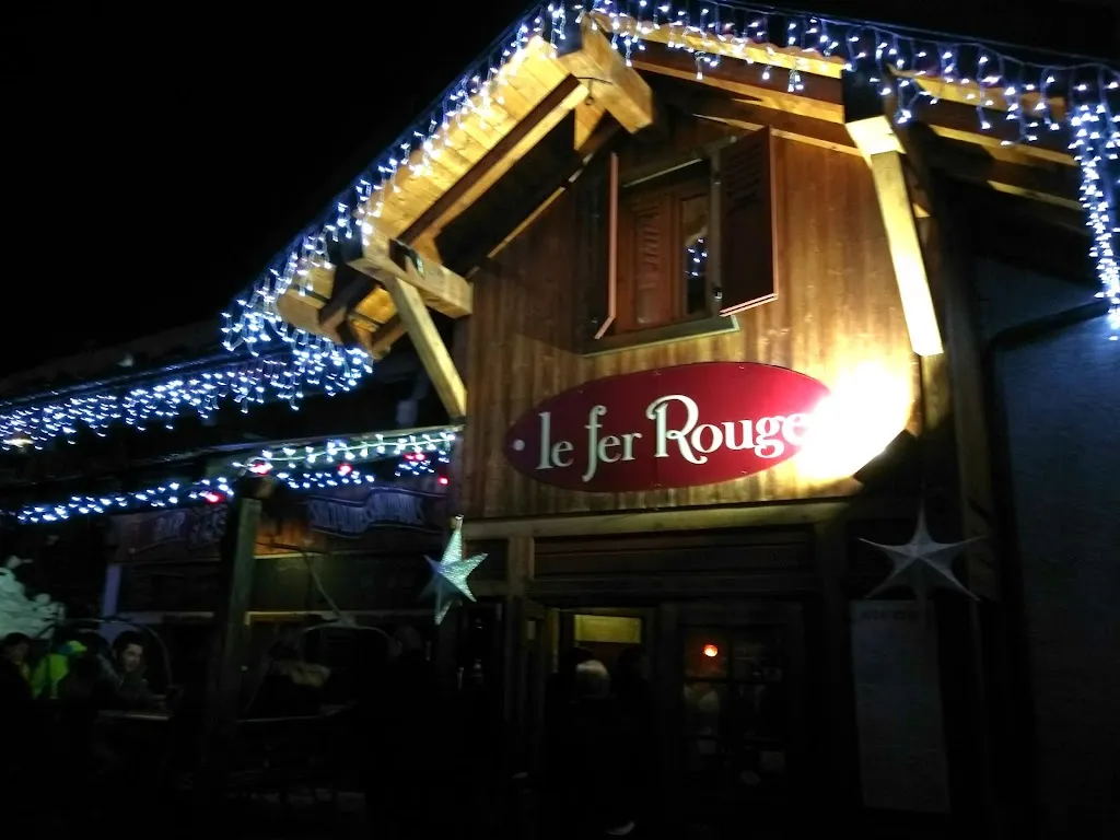 Margaret Jones_Fer Rouge_Chapelle-d'Abondance_review