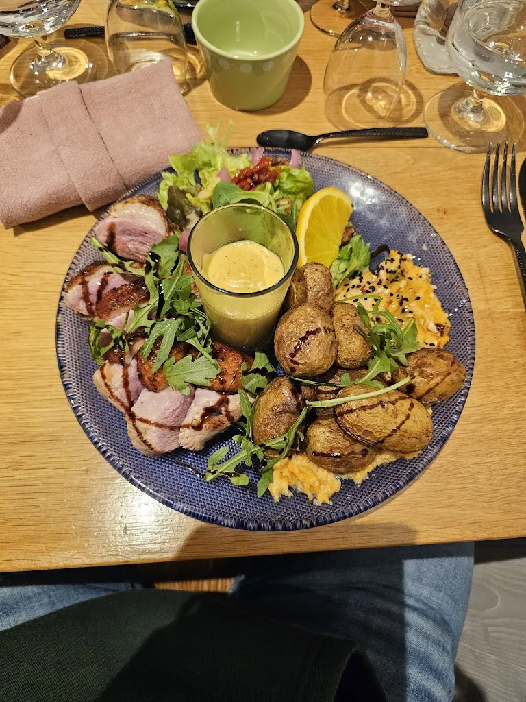 Lucas Alain_La Popotte D'Aela_Plaintel_review