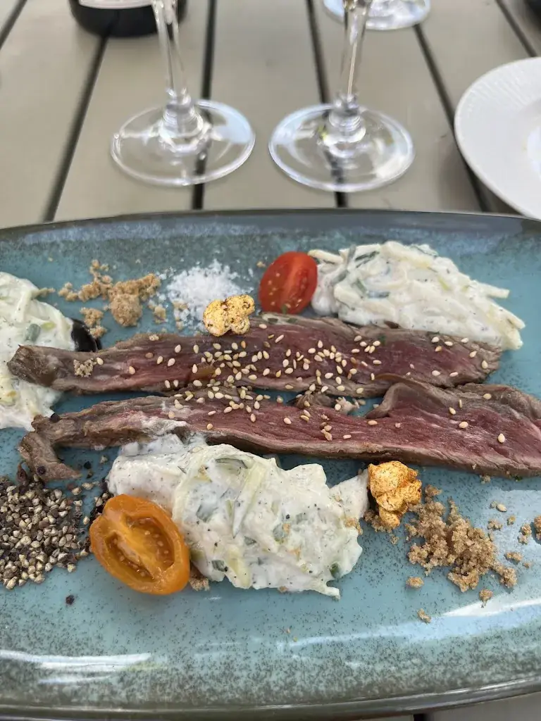 Annie Arsene _Auberge des Tilleuls_Piré-Chancé_review