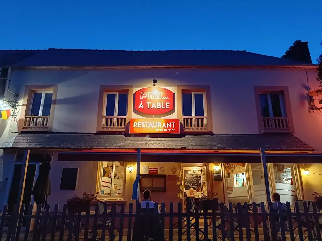 Chez Phil...A table ! restaurant in Pleine-Fougères