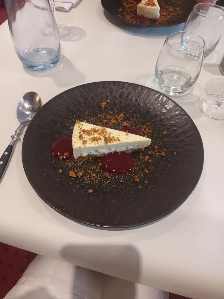 Rachel Kewell_LE SAINT ANTOINE Restaurant/Traiteur_Plémet_review