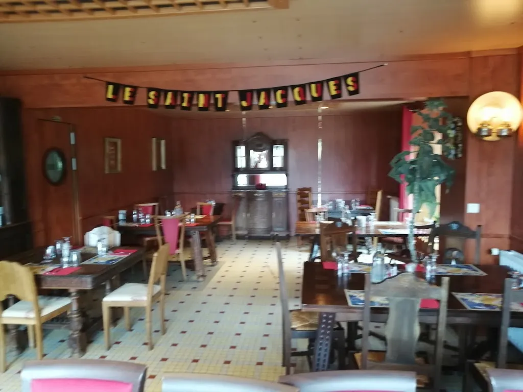 Le Saint Jacques restaurant in Plémet