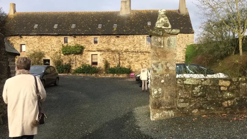 Valentine Fercoq_Ferme de la Ville Andon_Plélo_review