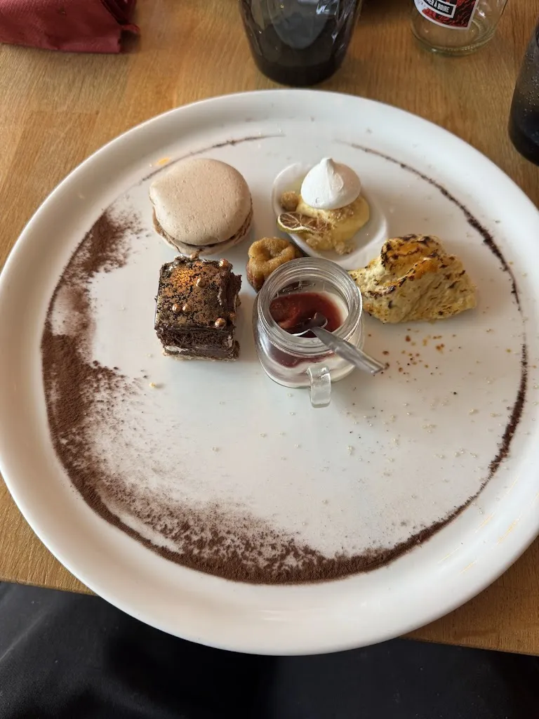 Joao Ricardo Mendes da Costa_TY BADIOUS_Plerguer_review