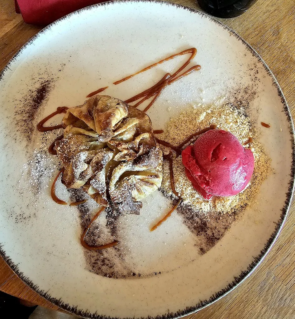 Alan Cqmlle_TY BADIOUS_Plerguer_review