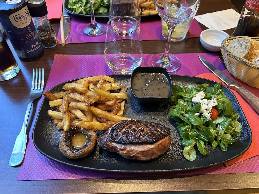 La Petite Adresse_Valserhône_slider_image_3