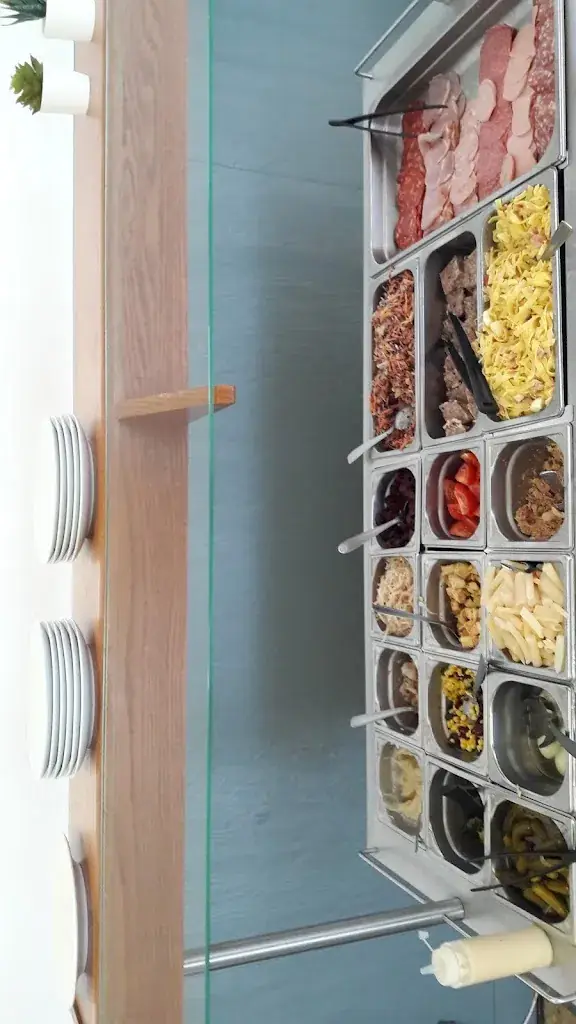 Hubert Amaudru_Le Colibri_Plabennec_review