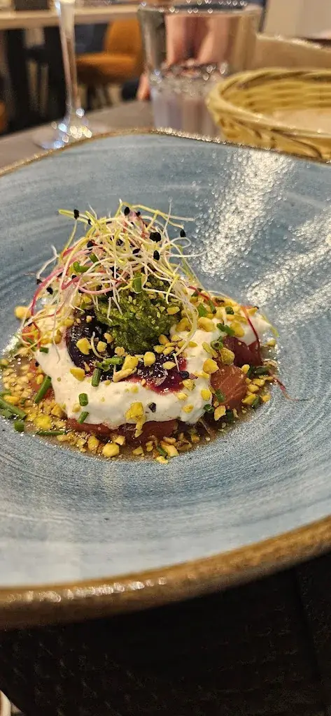 John Hawksworth_La Passerelle_Plérin_review