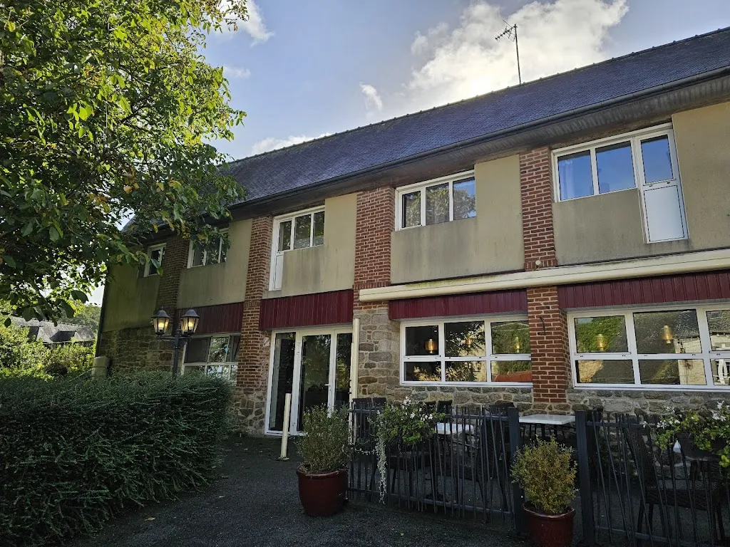 Carol Wood_Hostellerie de la Poterne_Moncontour_review