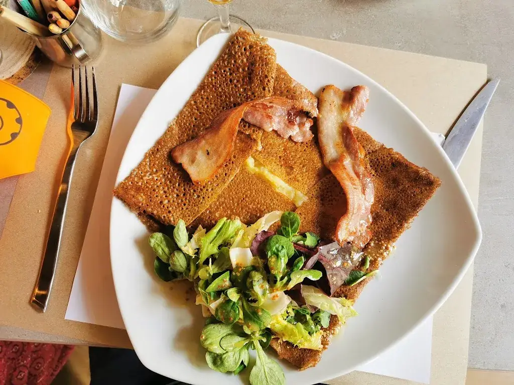 Anaïs BADET_Les pât' à Da_Moncontour_review