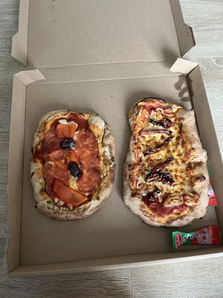 Catie Pleinert_Di Bosco_Plélan-le-Grand_review