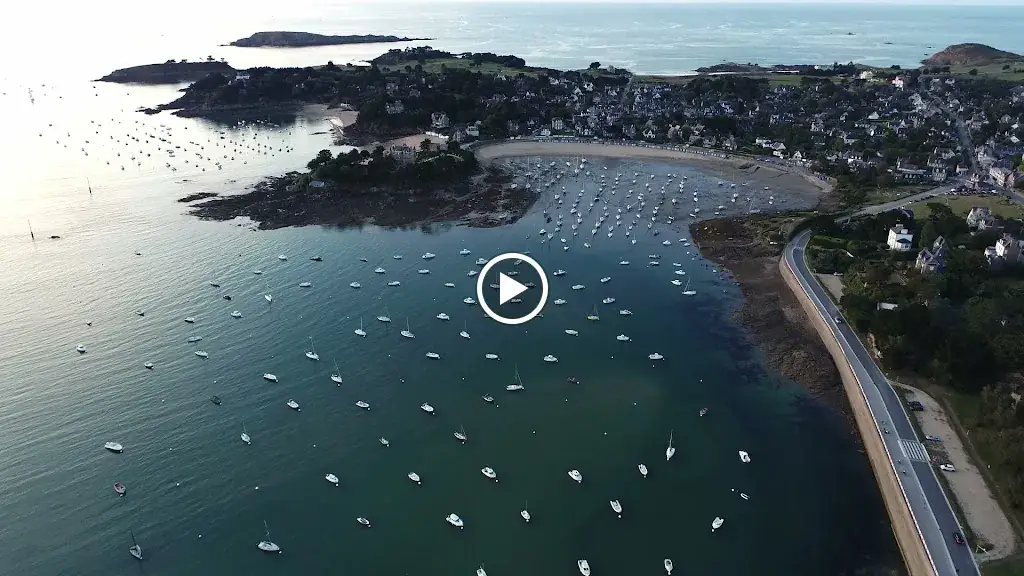 Sushi me Asian food_Pleslin-Trigavou_slider_image_2