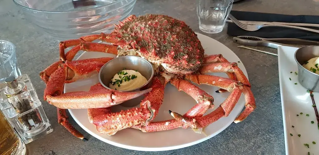 Mark Stokes_La Cale_Plouër-sur-Rance_review