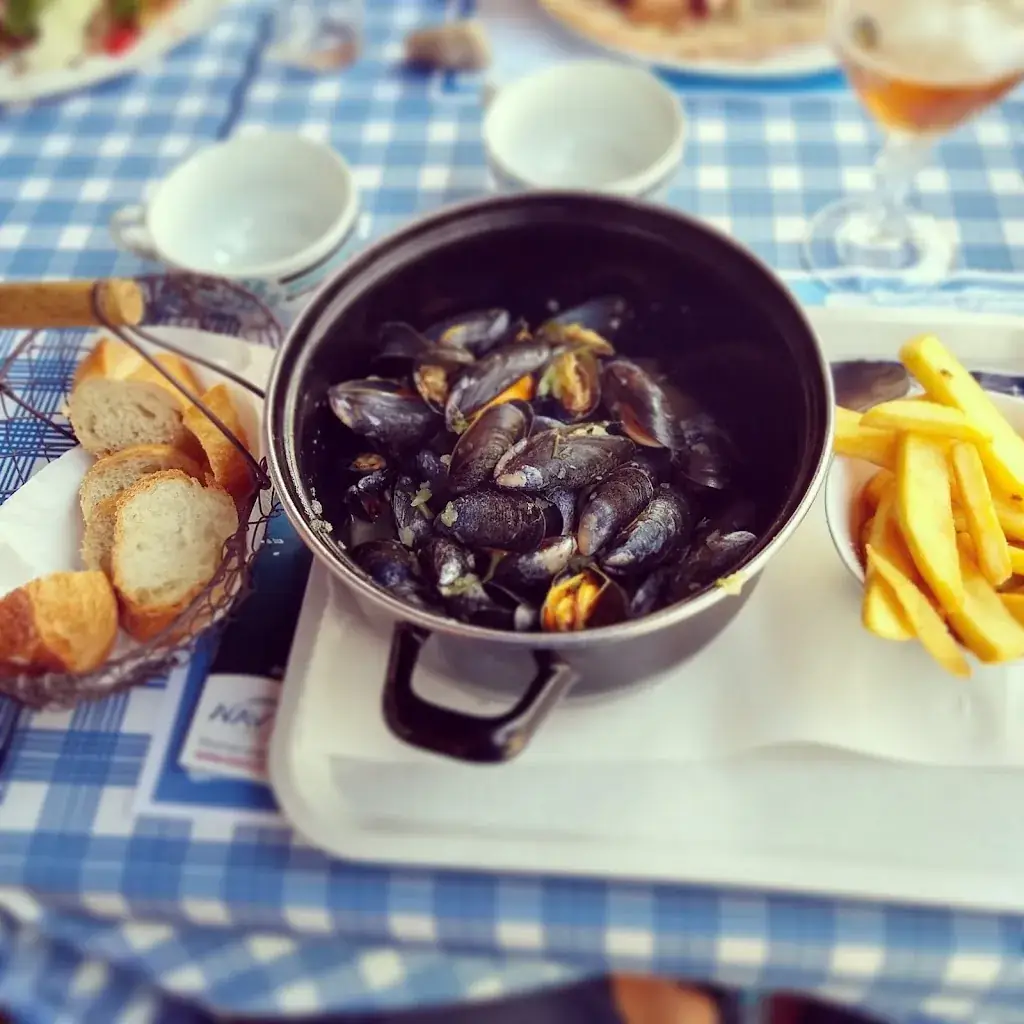 Chris Lazo_Crêperie - Restaurant - La Bisquine_Pénestin_review