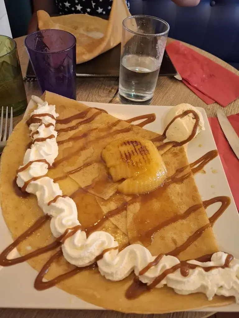 Emeline Blanquart_le tire Bouchon_Pénestin_review