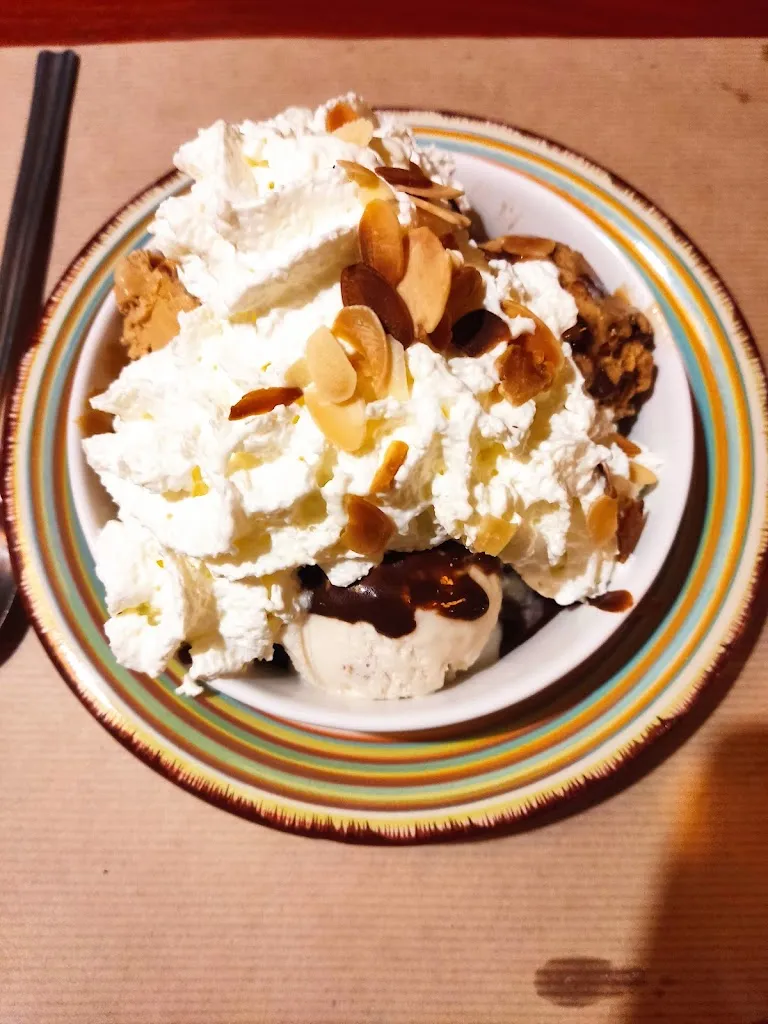 Les Pieds sous la Table_Saint-Domineuc_slider_image_3