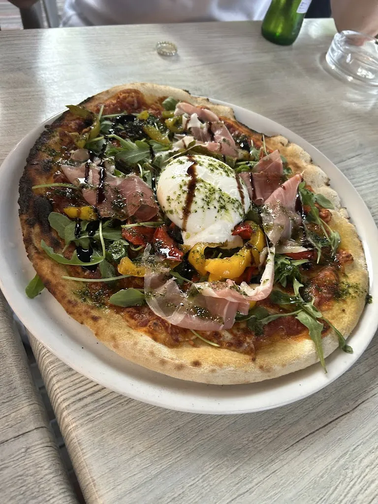 Evelina B._Restaurant le Capri_Valserhône_recensione