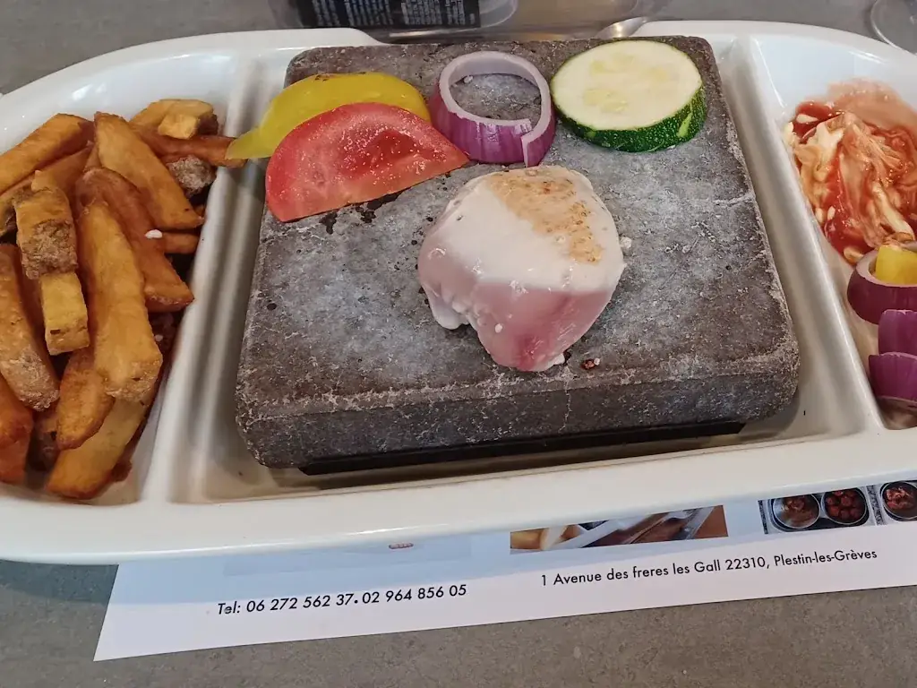 Claire “Clairebsk” Bsk_Le Phoenix_Plestin-les-Grèves_review