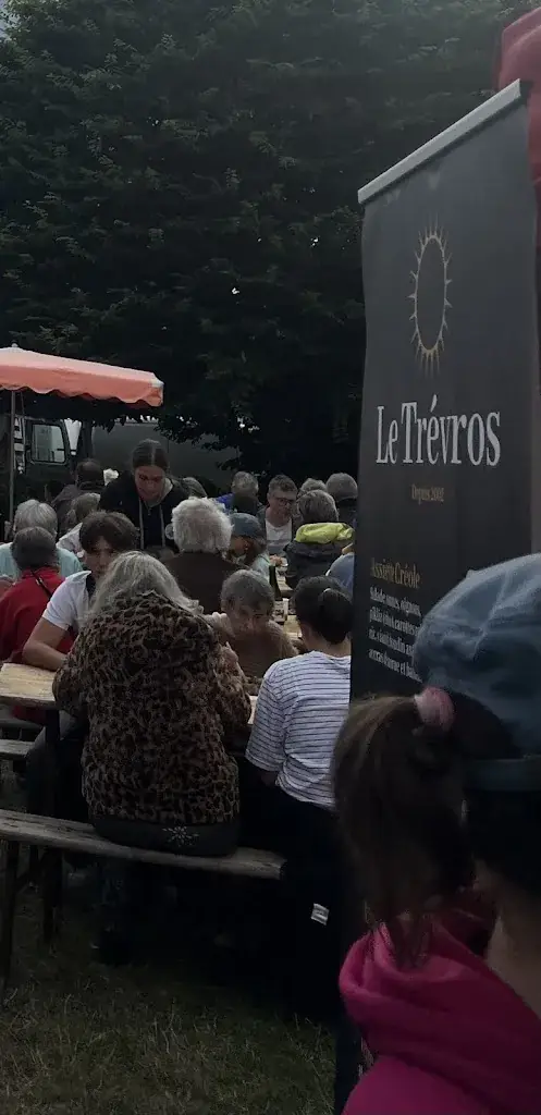 V LI_Le Trevros_Plestin-les-Grèves_review