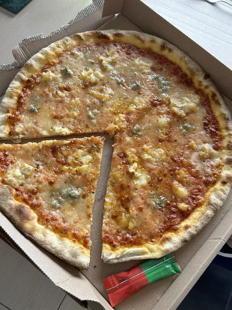 Menu_Pizza Del Momento_Plogastel-Saint-Germain_image_1